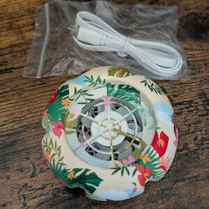 New Scentsy Mini Fan Diffuser in a flamingo pattern